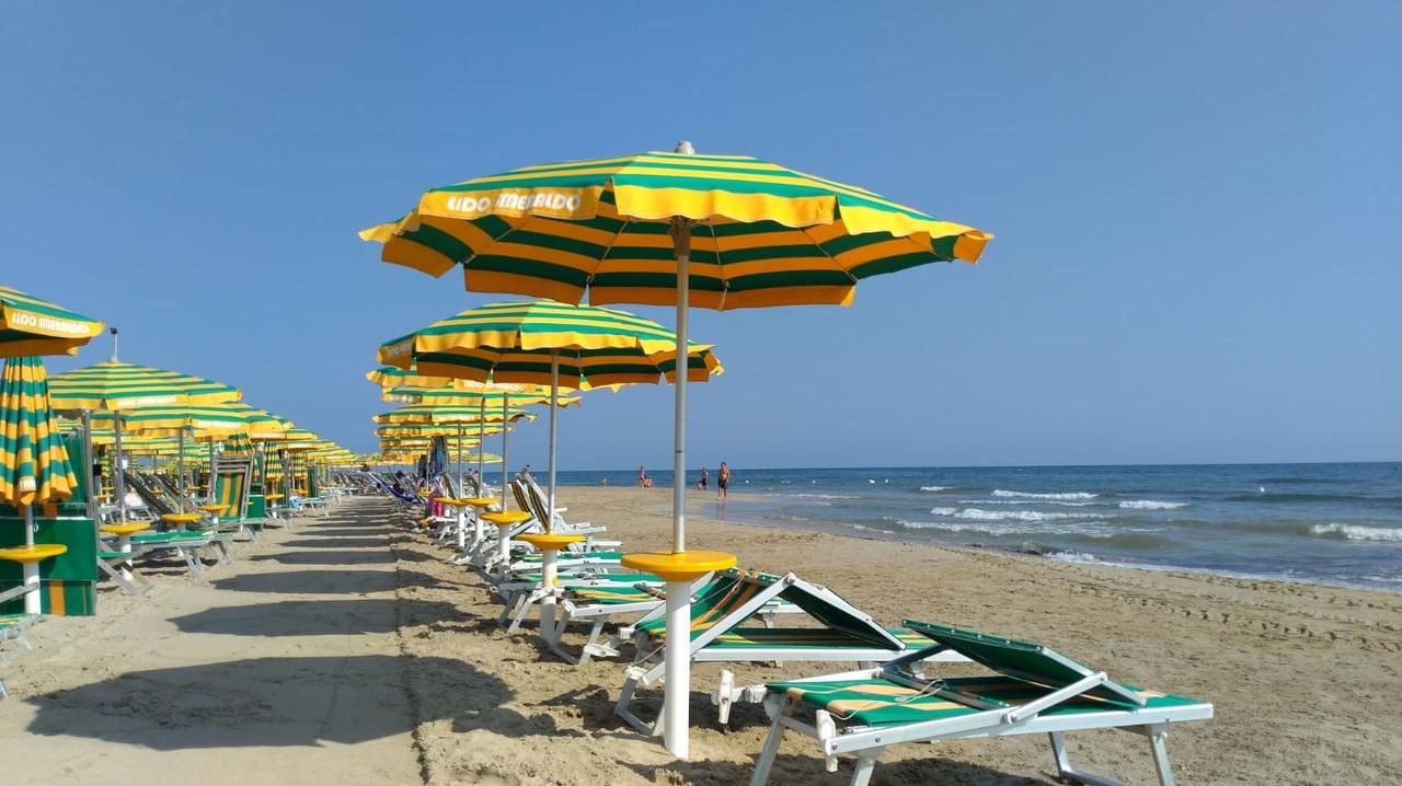 Centro Vacanze Lido Smeraldo Frigole Exterior foto